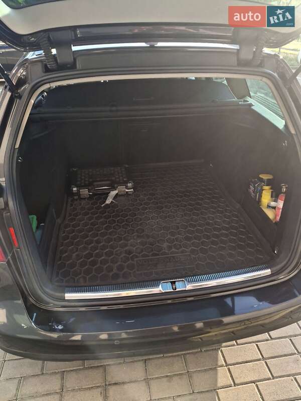 Универсал Volkswagen Passat 2009 в Ровно