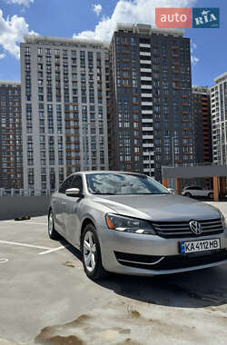 Седан Volkswagen Passat 2013 в Киеве
