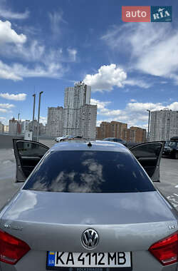 Седан Volkswagen Passat 2013 в 