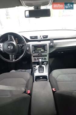 Седан Volkswagen Passat 2014 в 