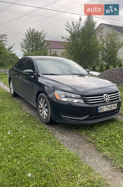 Седан Volkswagen Passat 2012 в Львове
