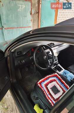 Універсал Volkswagen Passat 2006 в Миколаєві