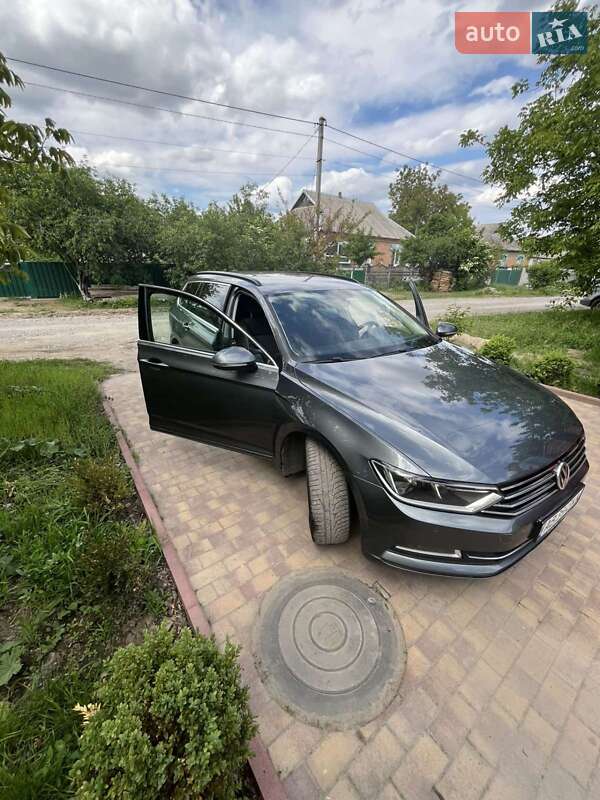Универсал Volkswagen Passat 2016 в Виннице