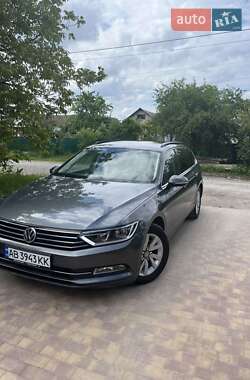 Універсал Volkswagen Passat 2016 в Вінниці