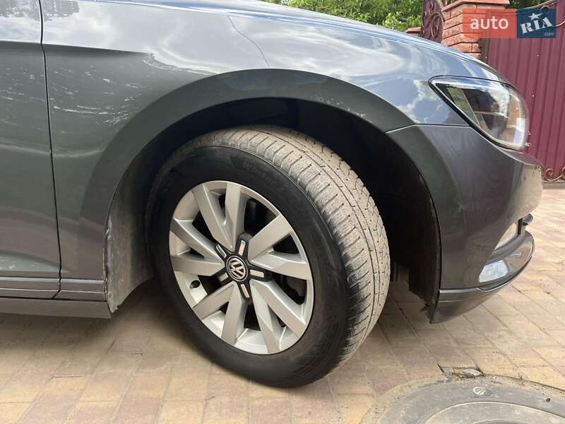Универсал Volkswagen Passat 2016 в Виннице