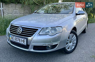 Седан Volkswagen Passat 2008 в Днепре