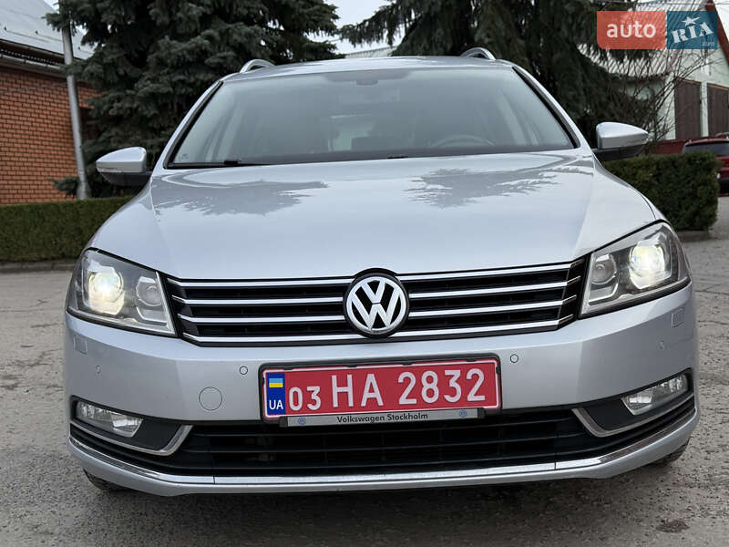 Універсал Volkswagen Passat 2012 в Кременці