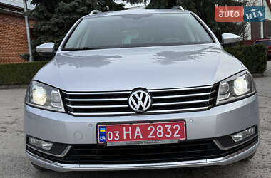 Універсал Volkswagen Passat 2012 в 