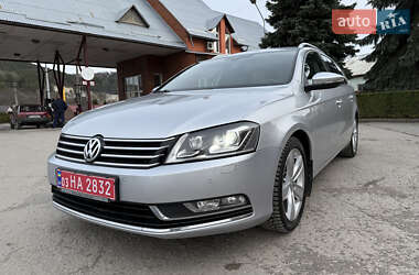 Універсал Volkswagen Passat 2012 в 
