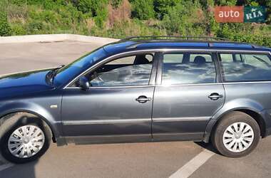 Универсал Volkswagen Passat 2001 в 
