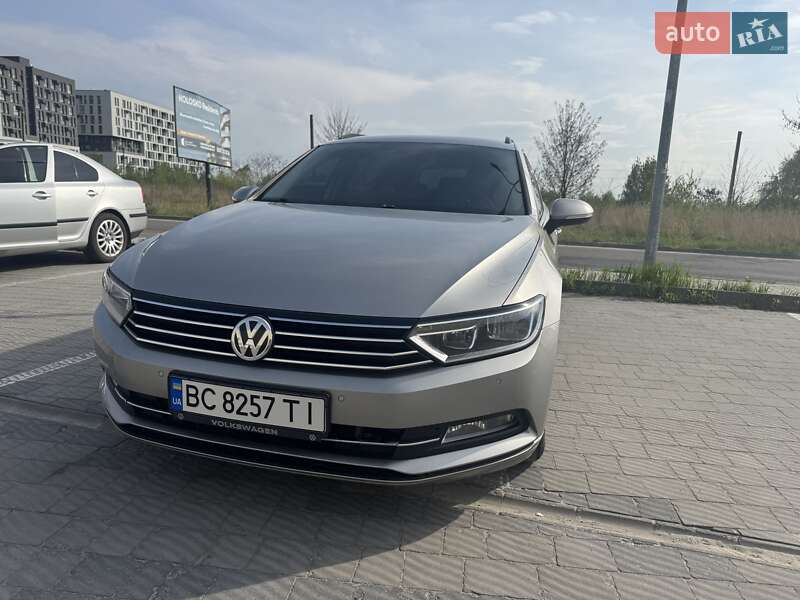 Універсал Volkswagen Passat 2015 в Львові