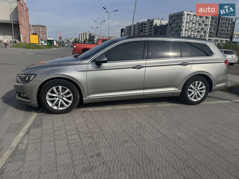 Універсал Volkswagen Passat 2015 в Львові