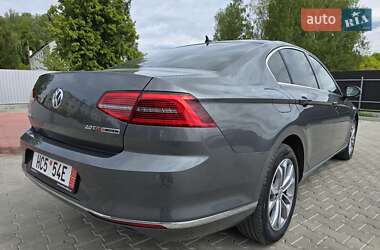 Седан Volkswagen Passat 2016 в 