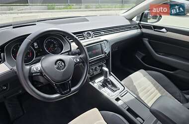 Седан Volkswagen Passat 2016 в 