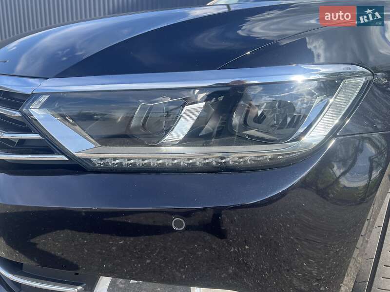 Универсал Volkswagen Passat 2015 в Киеве
