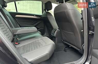 Седан Volkswagen Passat 2021 в 