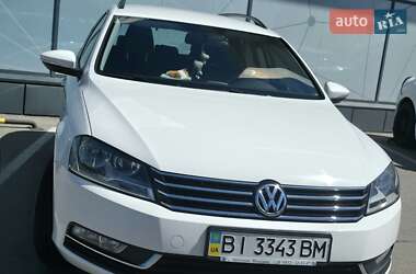 Універсал Volkswagen Passat 2011 в Полтаві