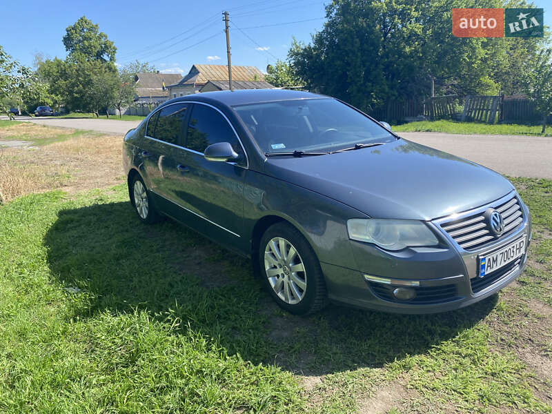 Седан Volkswagen Passat 2010 в Павлограді