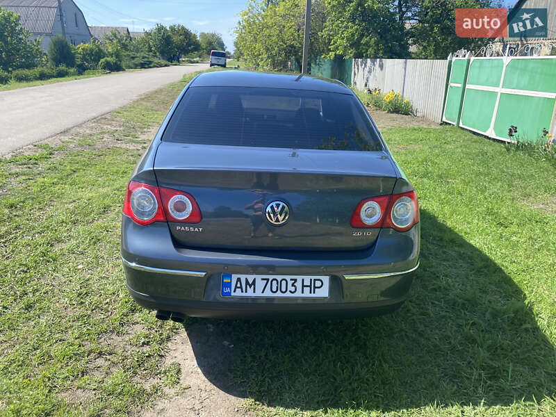 Седан Volkswagen Passat 2010 в Павлограді