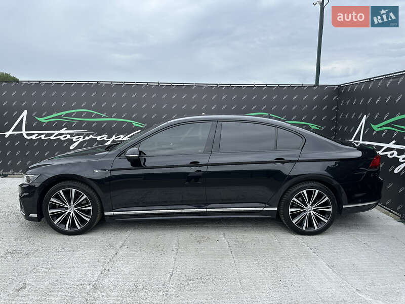 Седан Volkswagen Passat 2020 в Киеве