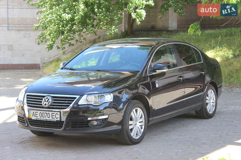 Седан Volkswagen Passat 2008 в Днепре
