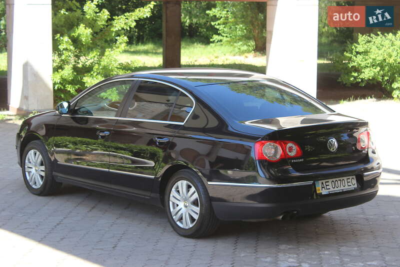 Седан Volkswagen Passat 2008 в Днепре