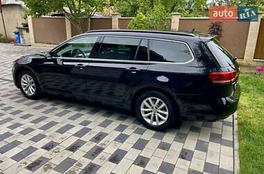 Универсал Volkswagen Passat 2015 в 