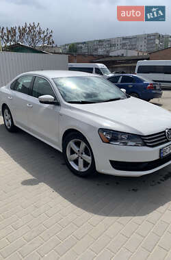 Седан Volkswagen Passat 2013 в Сумах