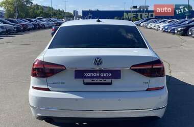 Седан Volkswagen Passat 2016 в 