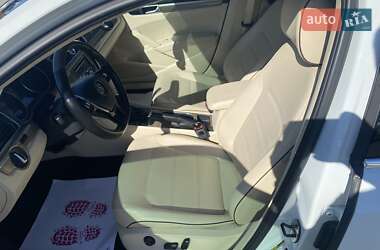 Седан Volkswagen Passat 2016 в 