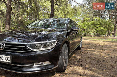 Универсал Volkswagen Passat 2017 в 