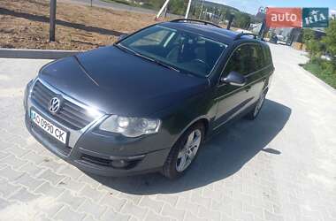 Універсал Volkswagen Passat 2010 в 