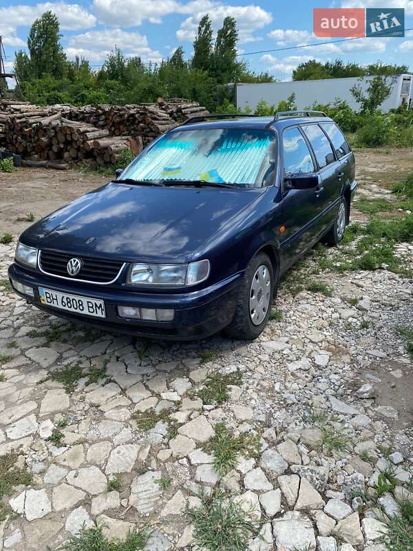 Универсал Volkswagen Passat 1994 в Николаеве