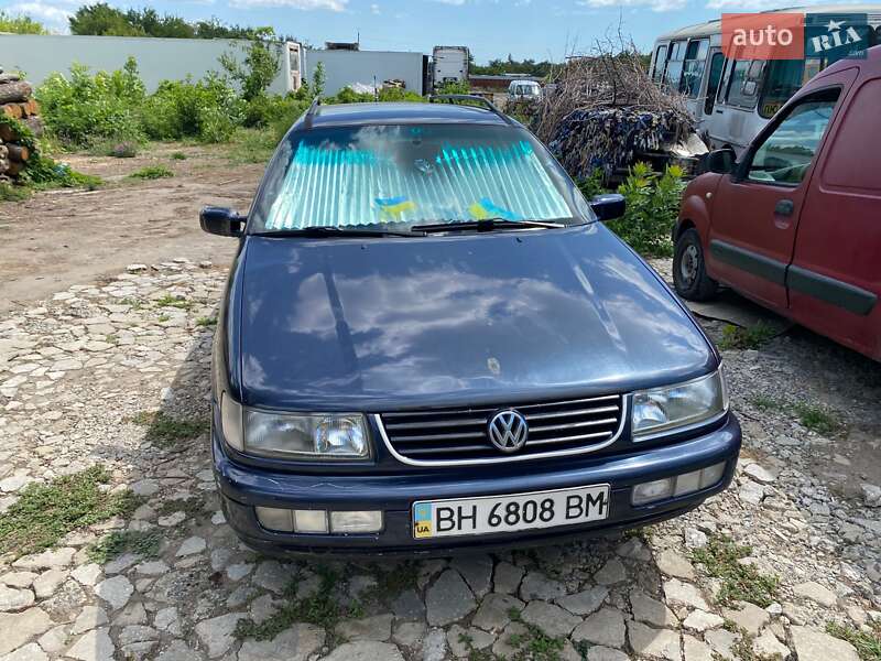 Универсал Volkswagen Passat 1994 в Николаеве