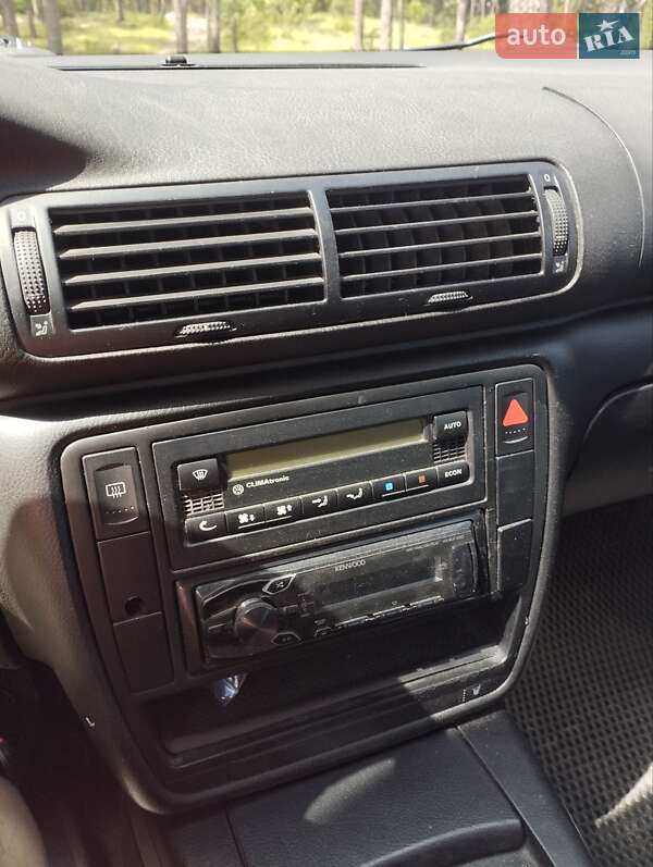 Седан Volkswagen Passat 1999 в Харькове