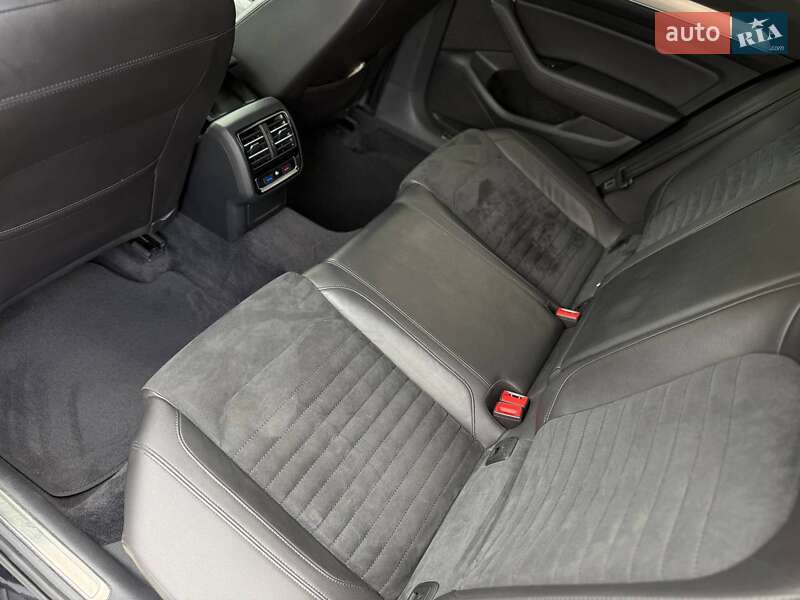 Седан Volkswagen Passat 2015 в Кривому Розі