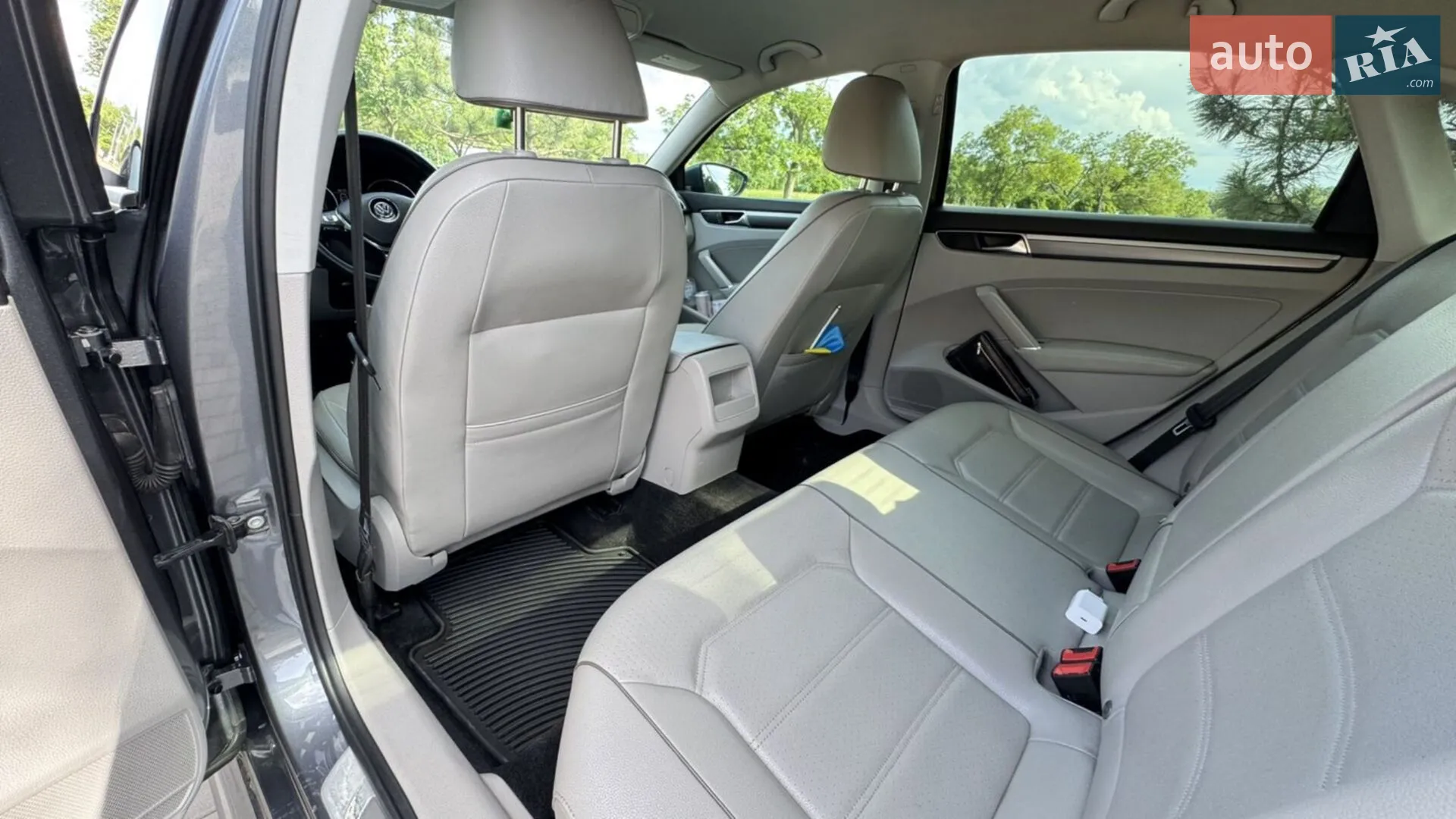 2017 Volkswagen Passat - мініатюра 20