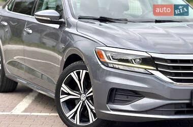 Седан Volkswagen Passat 2020 в 