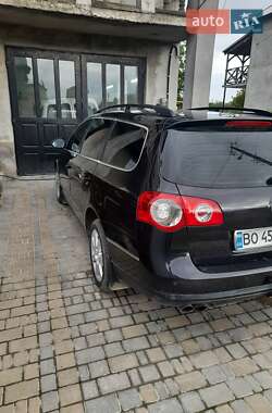 Универсал Volkswagen Passat 2010 в 