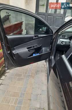 Универсал Volkswagen Passat 2010 в 