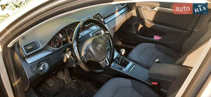 Універсал Volkswagen Passat 2014 в Павлограді