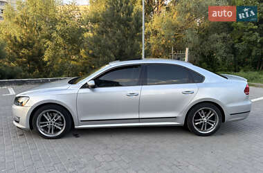 Седан Volkswagen Passat 2013 в 