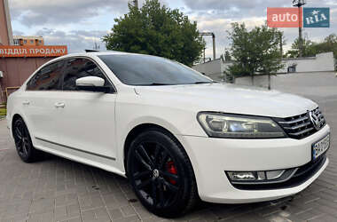 Седан Volkswagen Passat 2012 в Николаеве