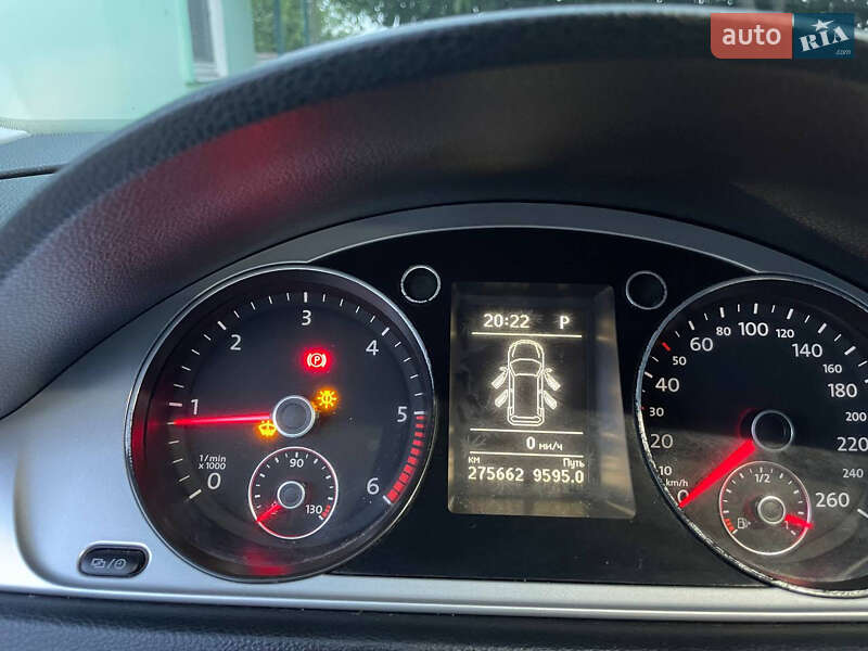 Универсал Volkswagen Passat 2013 в Николаеве фото 24 Универсал Volkswagen Passat 2013 в Николаеве