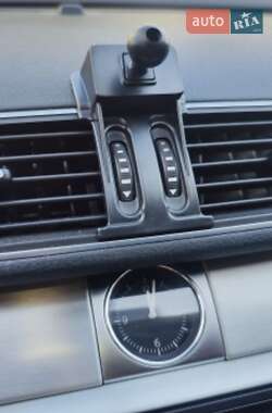 Універсал Volkswagen Passat 2011 в 
