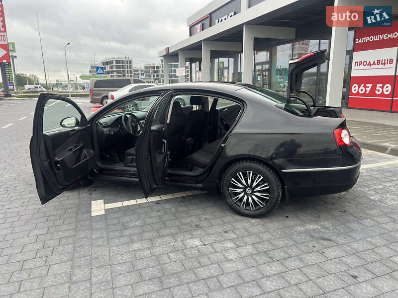Седан Volkswagen Passat 2009 в Львове