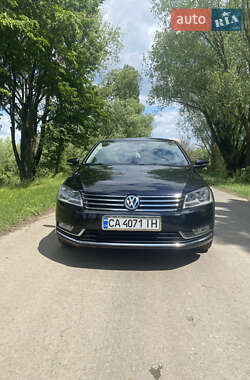 Седан Volkswagen Passat 2011 в Умани