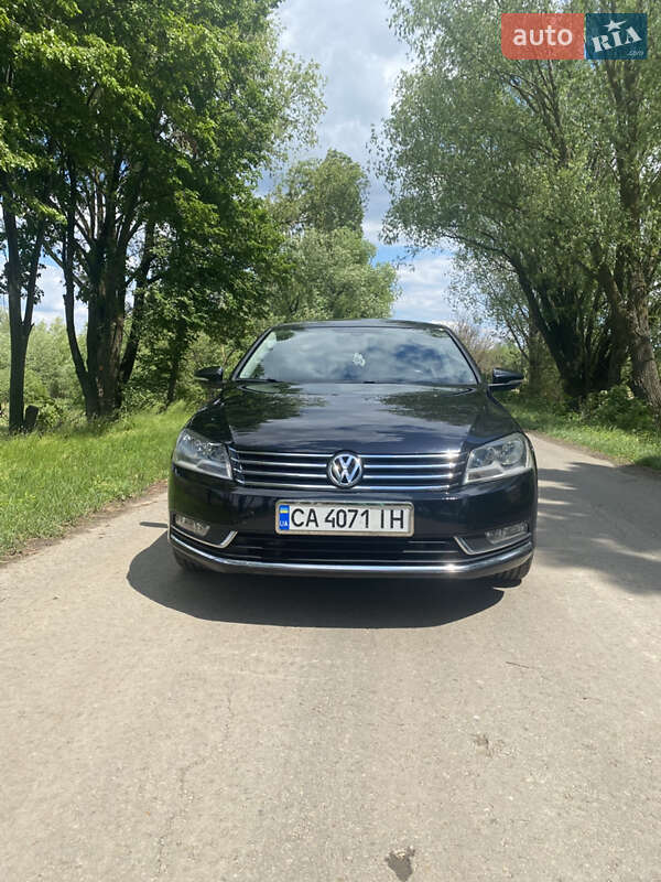 Volkswagen Passat 2011