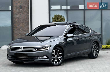 Седан Volkswagen Passat 2015 в Тернополе