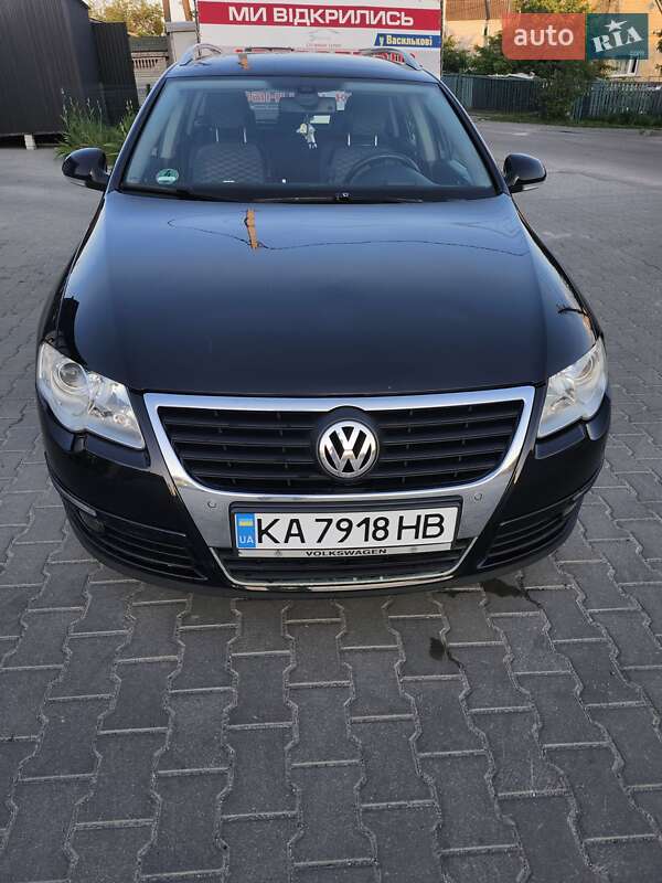 Універсал Volkswagen Passat 2008 в 